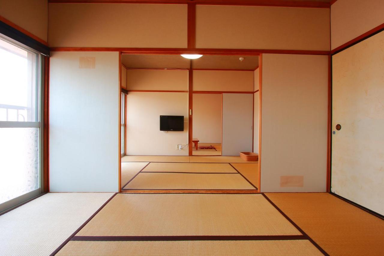 Family Ryokan Kawakyu With Showa Retro, Private Hot Spring Ибусуки Экстерьер фото
